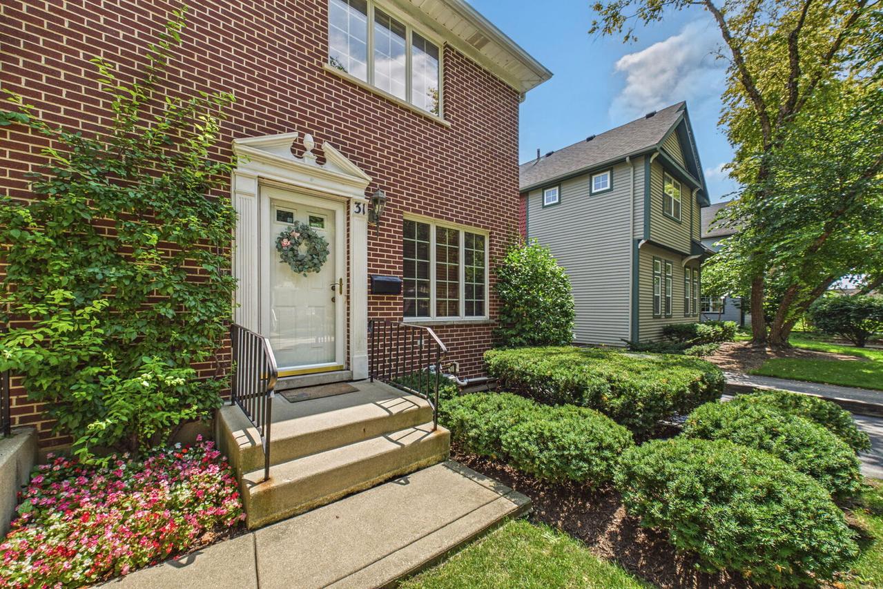 31 N Madison Ave., La Grange, IL 60525