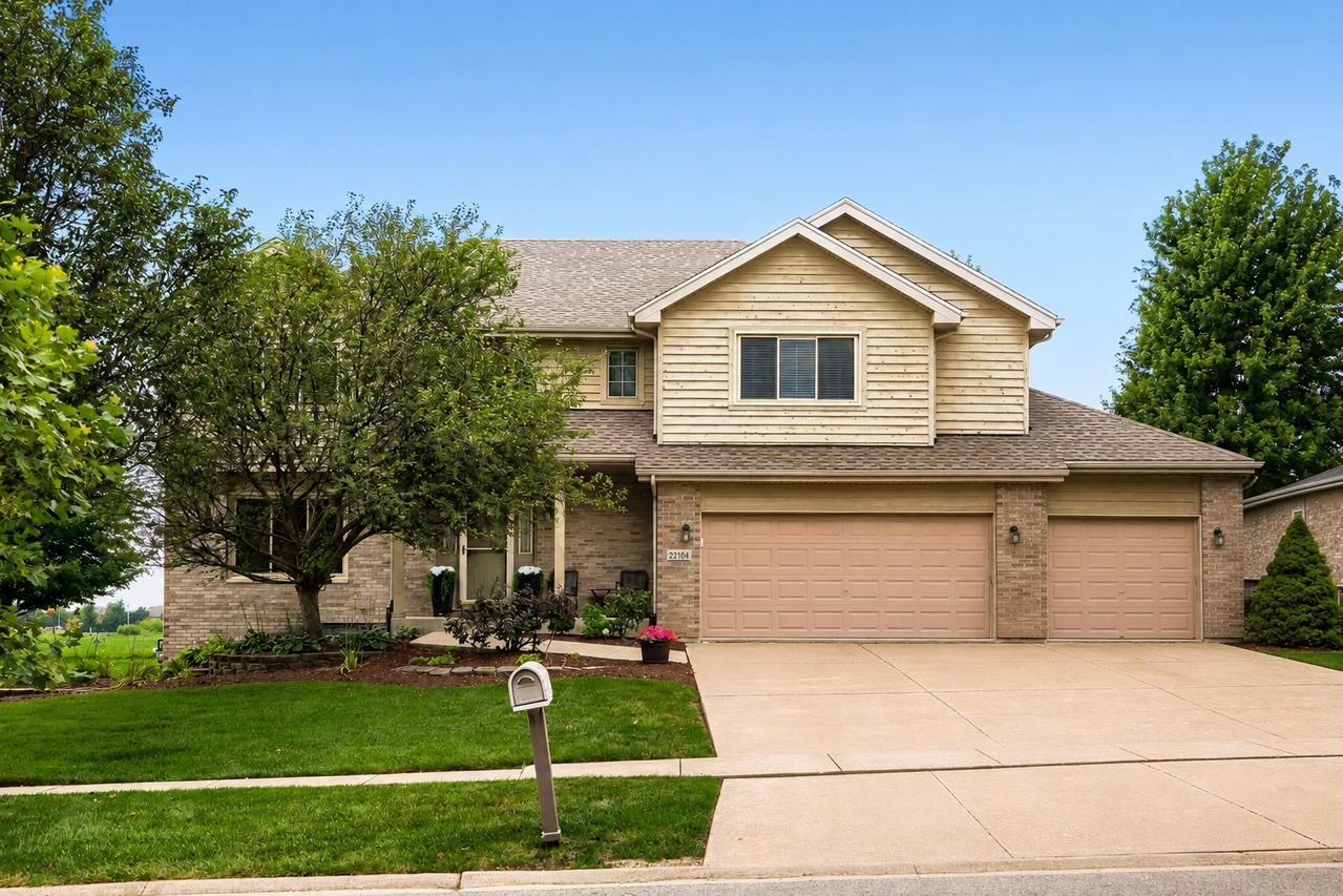 22104 Pembrook Dr., Frankfort, IL 60423