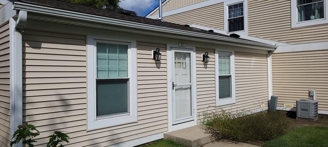 307 Somerset Ln., Vernon Hills, IL 60061