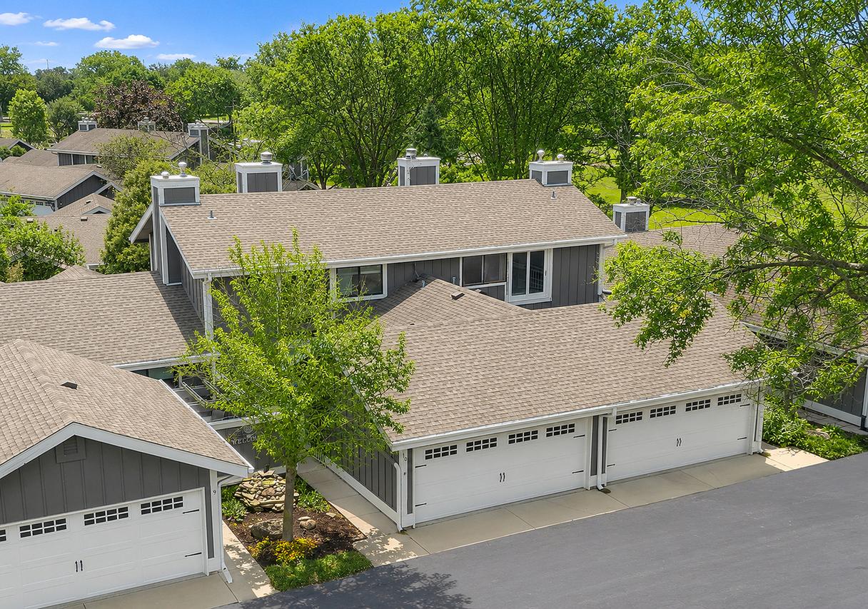 10 W Windsor Ct., Sugar Grove, IL 60554