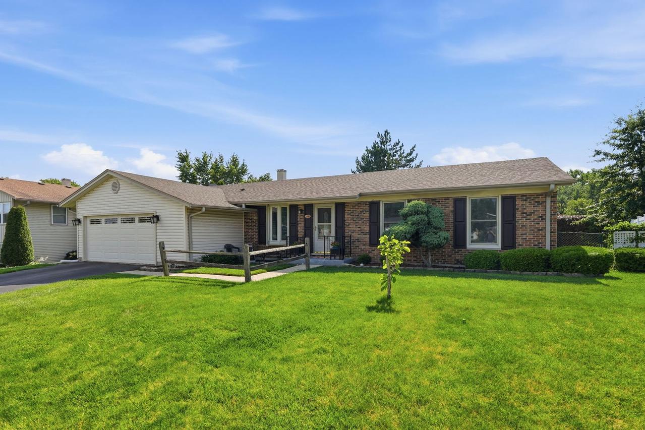 1503 Haise Ln., Elk Grove Village, IL 60007