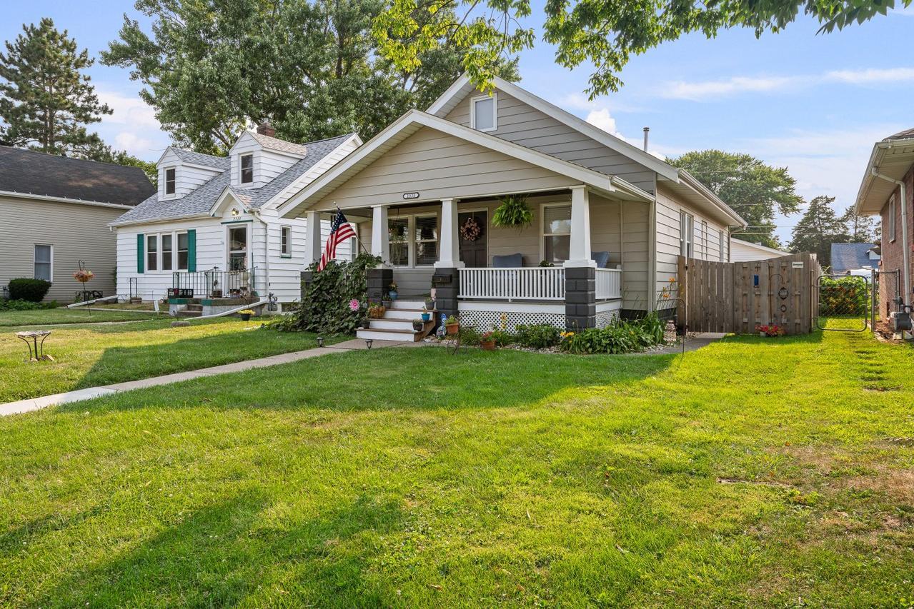 2325 29th St., Moline, IL 61265
