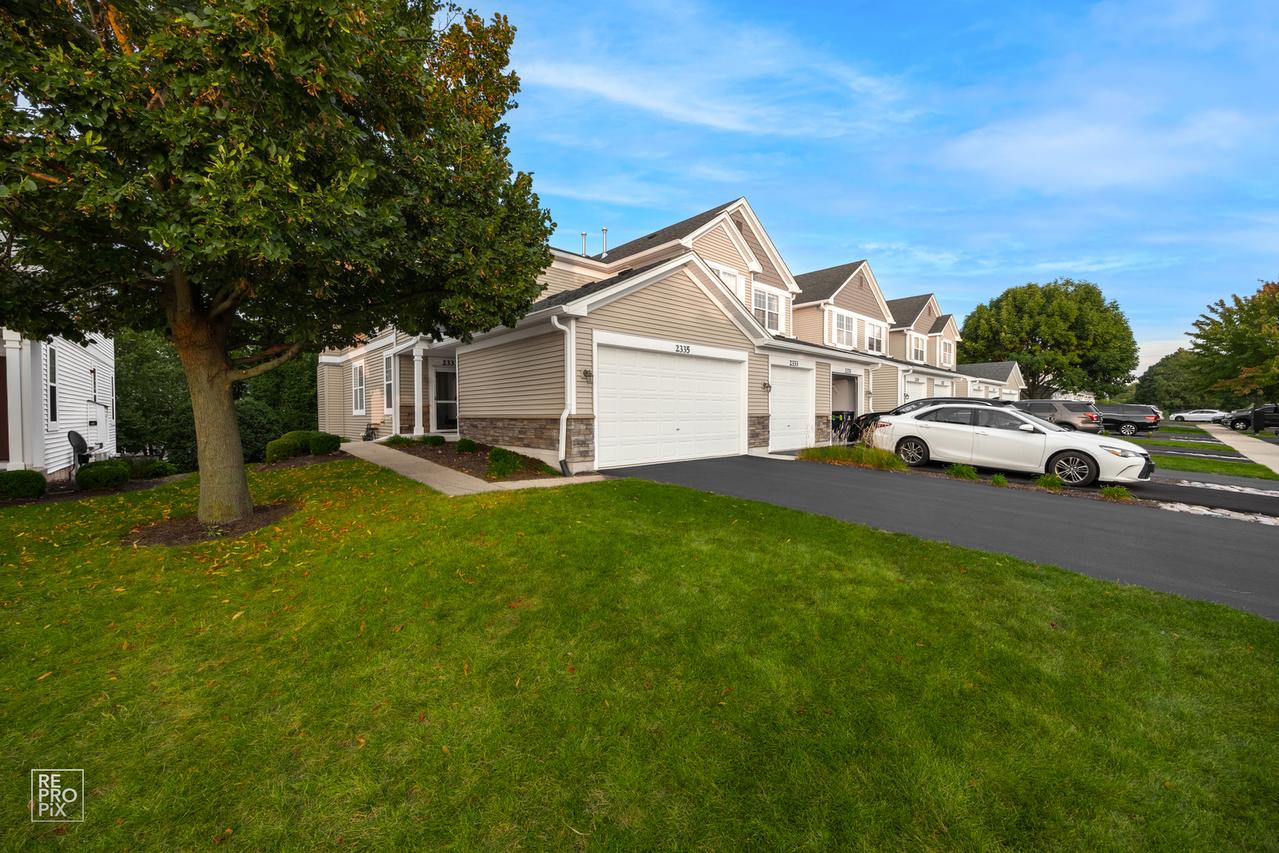 2335 Overlook Ct., Naperville, IL 60563