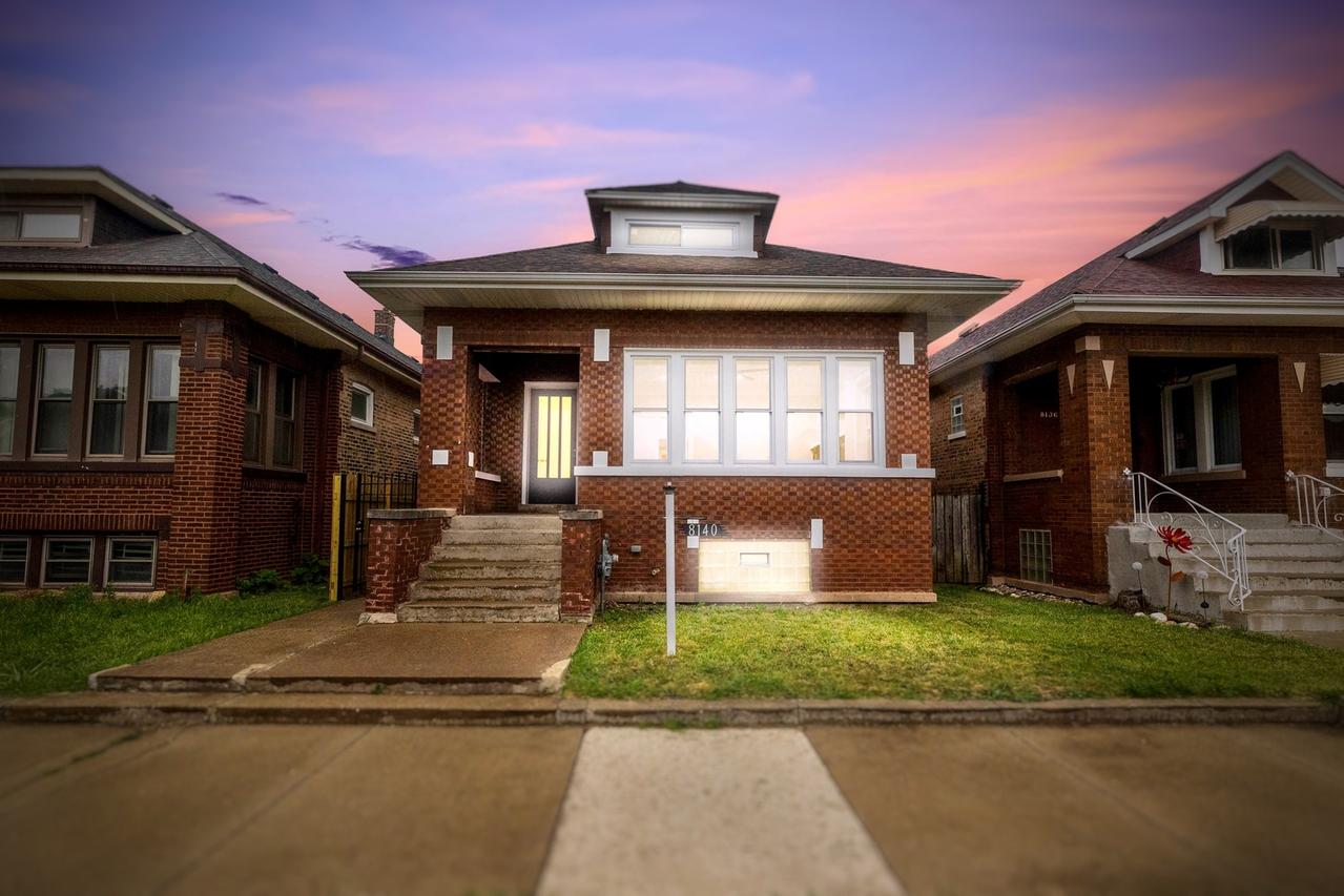 8140 S Elizabeth St., Chicago, IL 60620