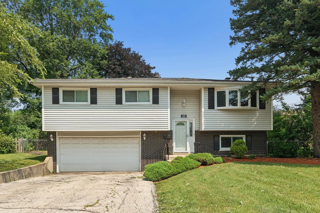 [Address Hidden by Seller], Roselle, IL 60172