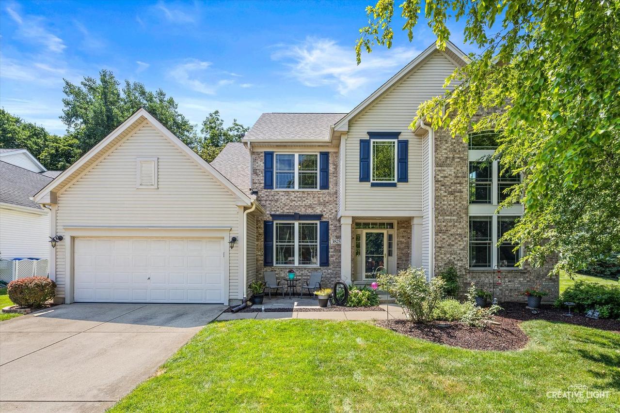 3825 Deville Ln., St. Charles, IL 60175