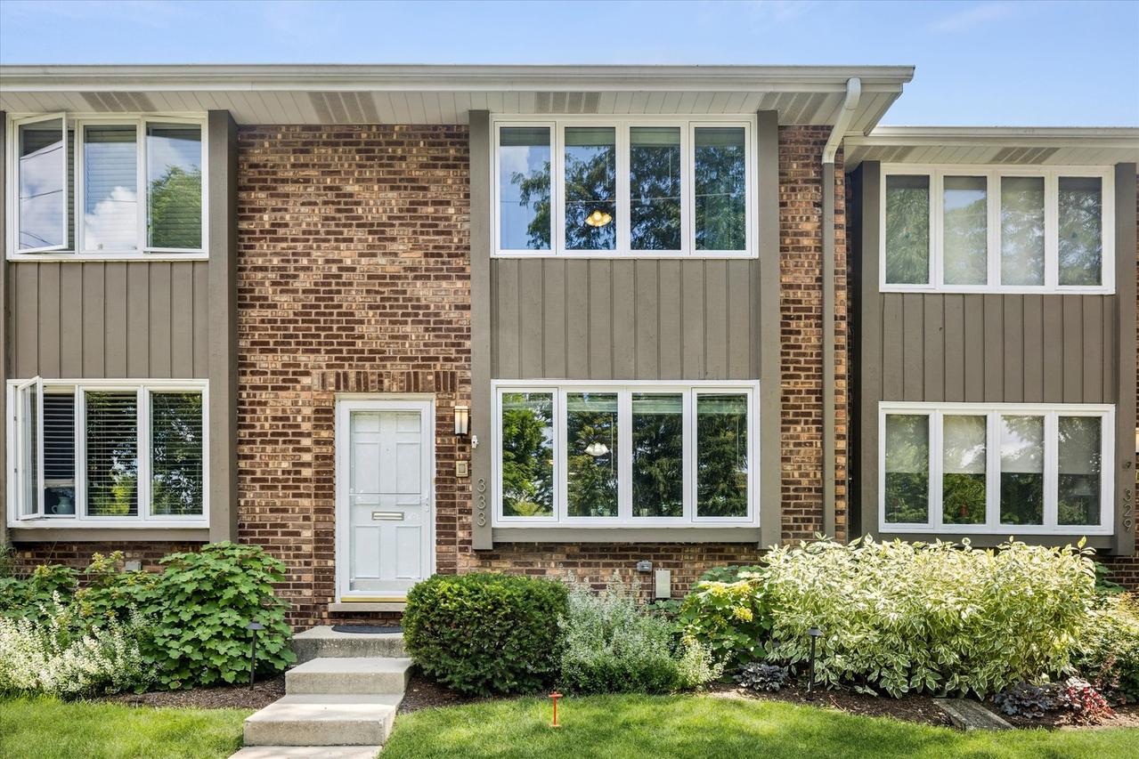 333 N Hale St., Wheaton, IL 60187