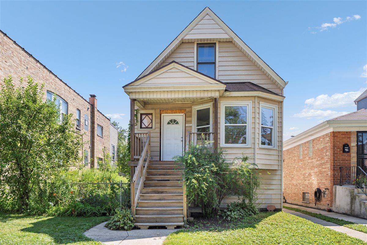 3323 N Hamlin Ave., Chicago, IL 60618