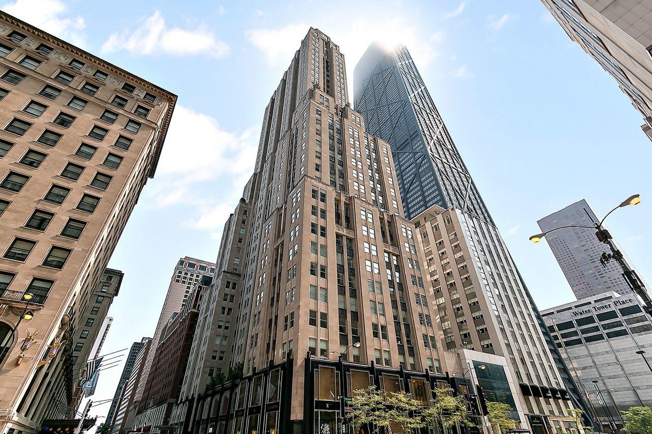 159 E Walton Pl. #8D, Chicago, IL 60611