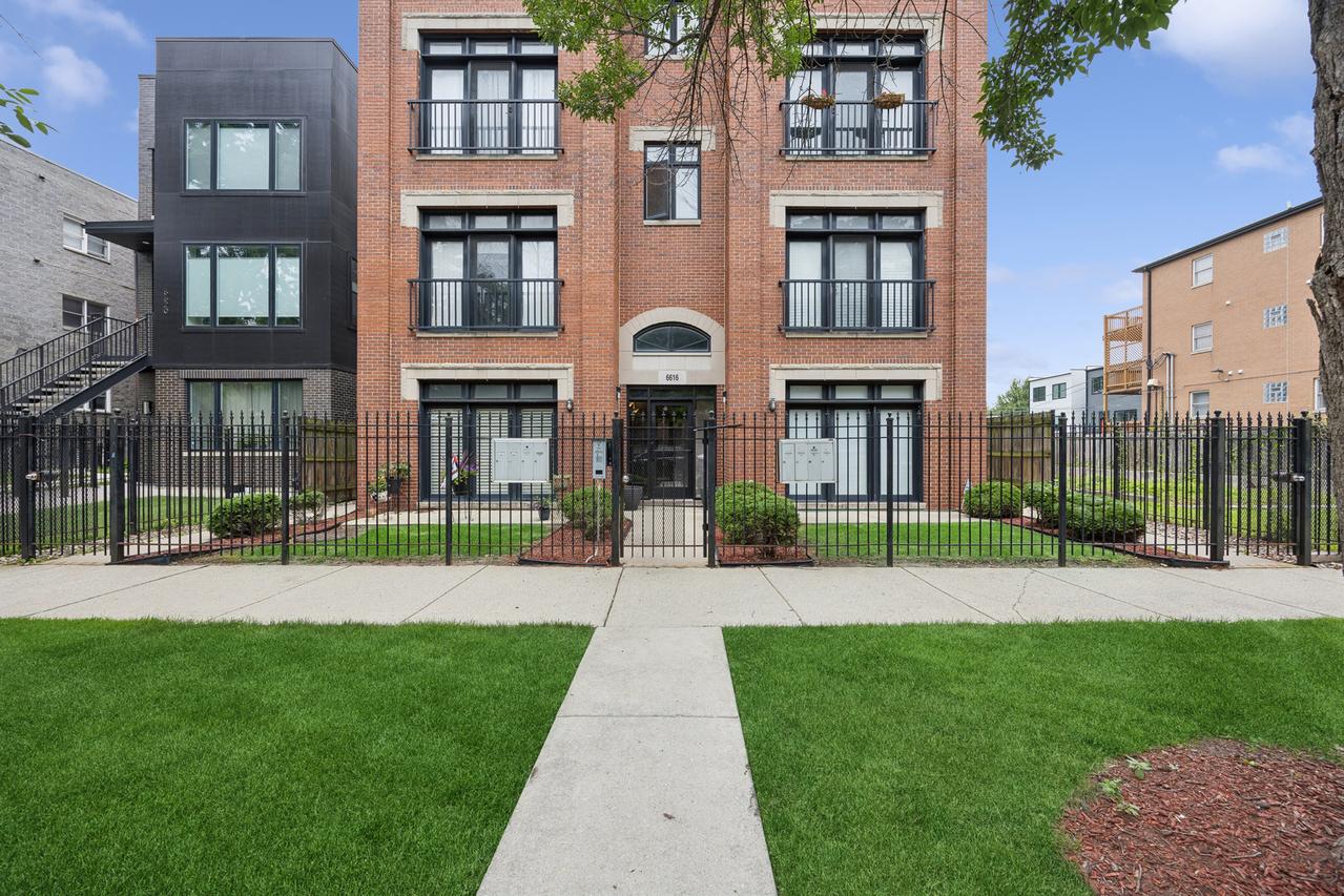 6616 S Kimbark Ave. #4S, Chicago, IL 60637