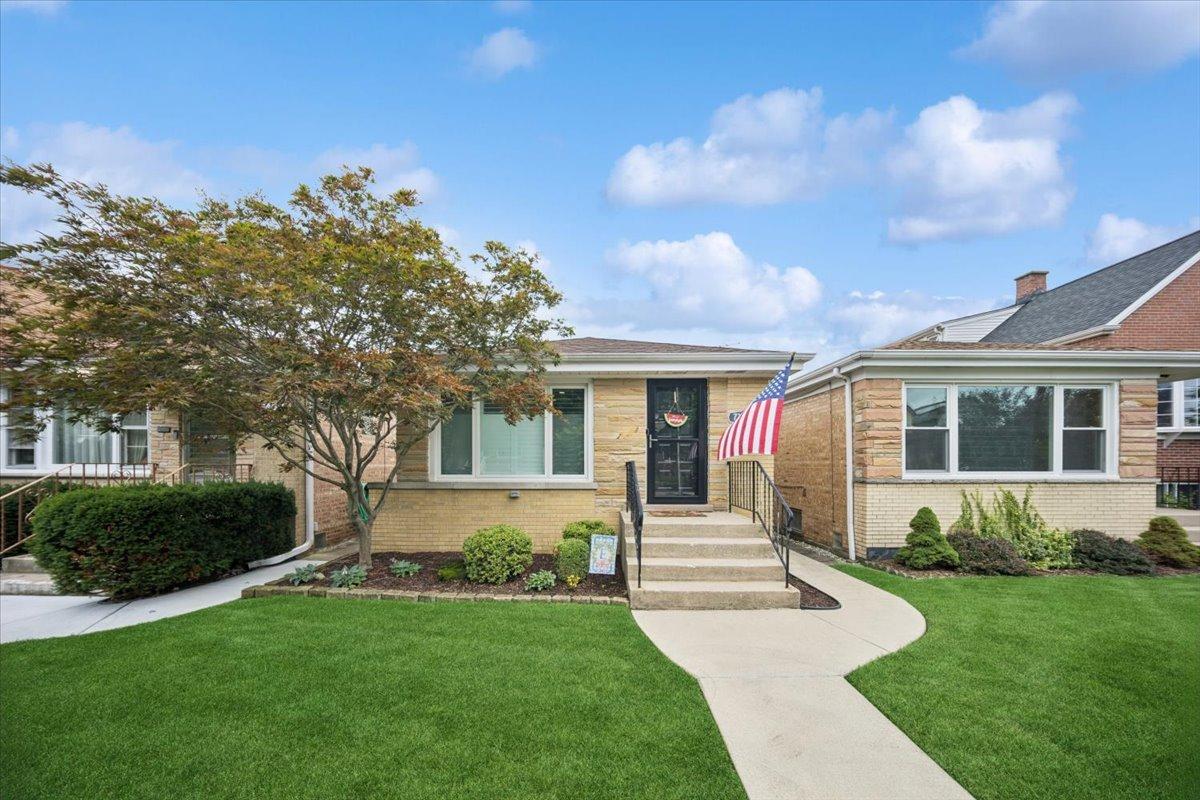 7331 W Clarence Ave., Chicago, IL 60631