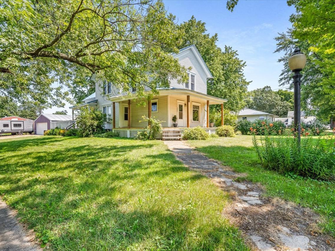 227 W South St., Franklin Grove, IL 61031