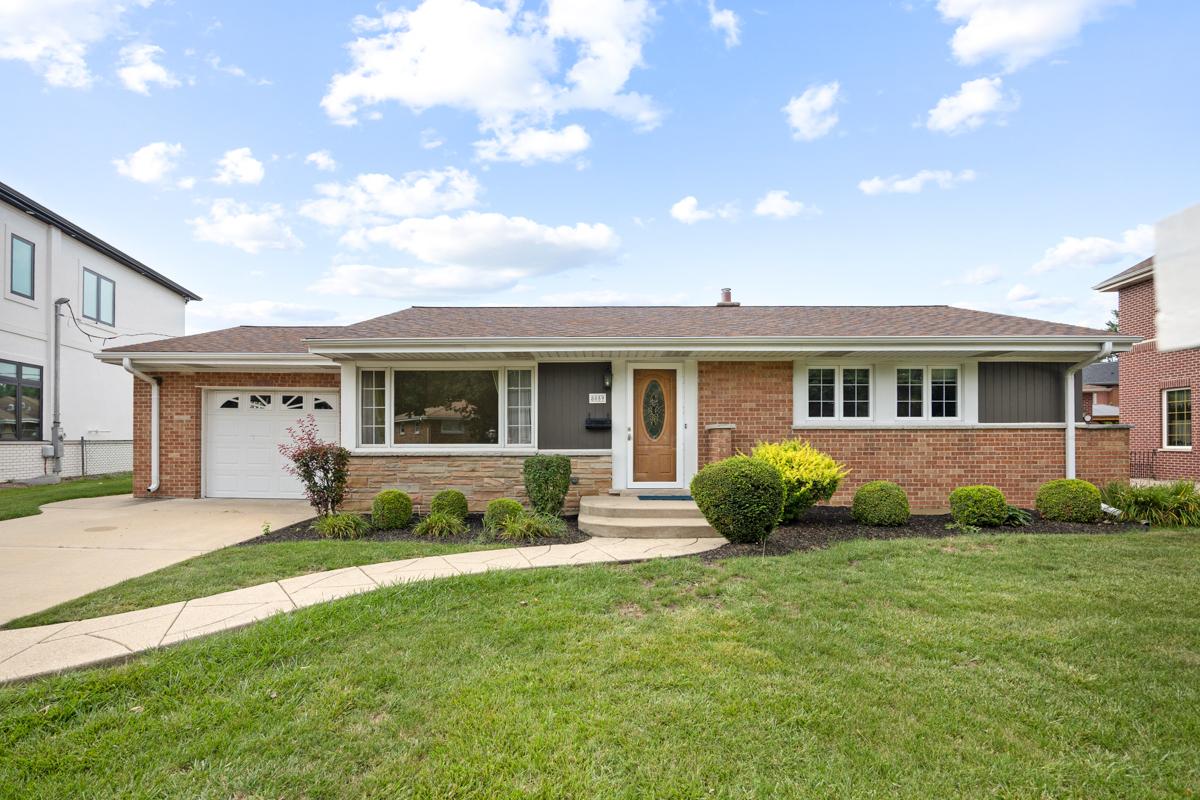 8059 W Leland Ave., Norridge, IL 60706
