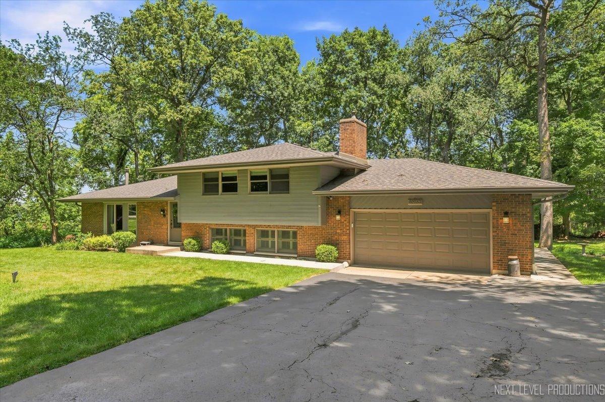 4N621 Deerslayer Dr., Elburn, IL 60119