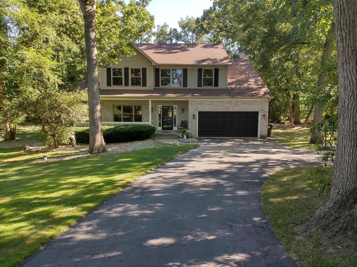 2307 N Country Springs Dr., Johnsburg, IL 60051