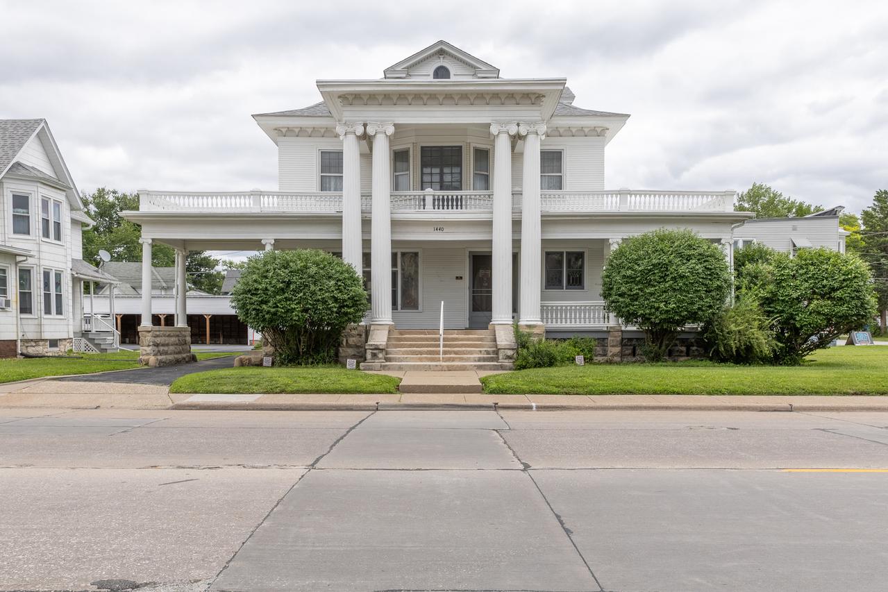 1440 12th St., Moline, IL 61265