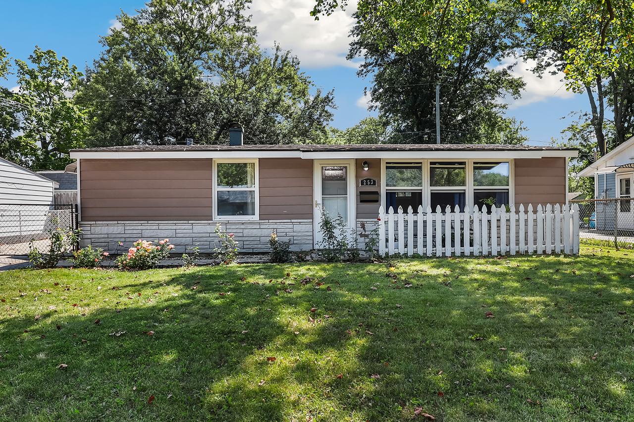 253 Tiverton Ln., Steger, IL 60475