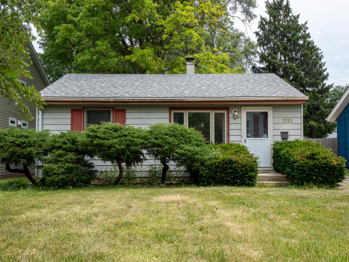1332 N Main St., Naperville, IL 60563