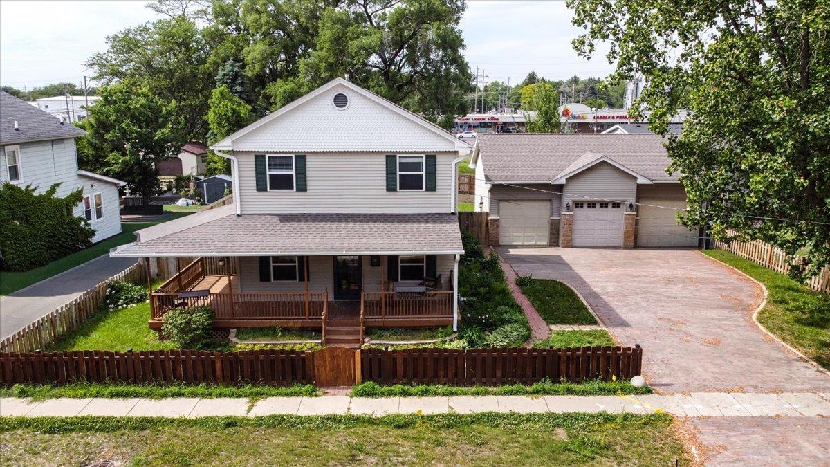 317 E Dearborn St., Plano, IL 60545