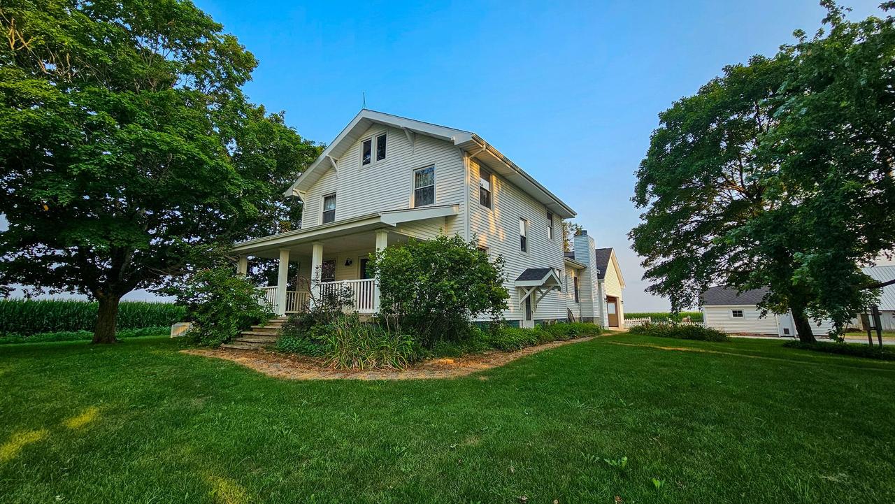 11726 Cardinal Rd., Dewitt, IL 61735