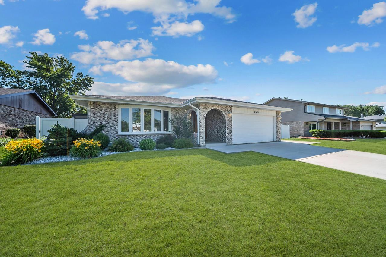 13513 S 84th Ave., Orland Park, IL 60462