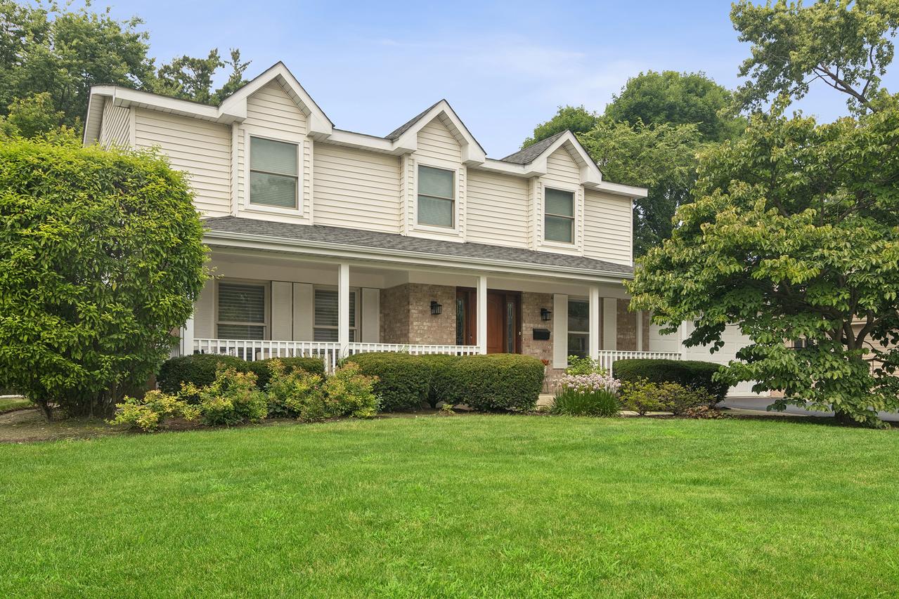 134 Willow Ave., Deerfield, IL 60015