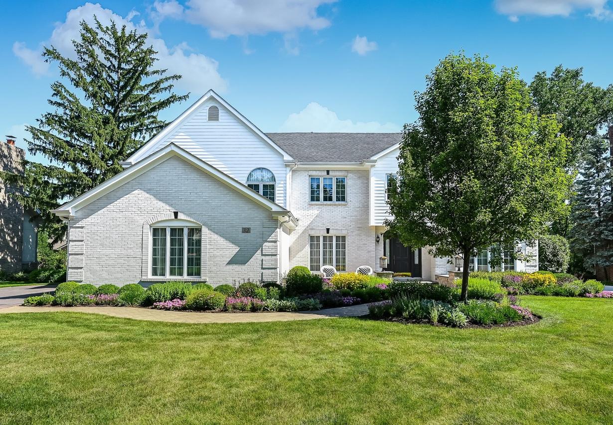 32 Ridgefield Ln., Burr Ridge, IL 60527