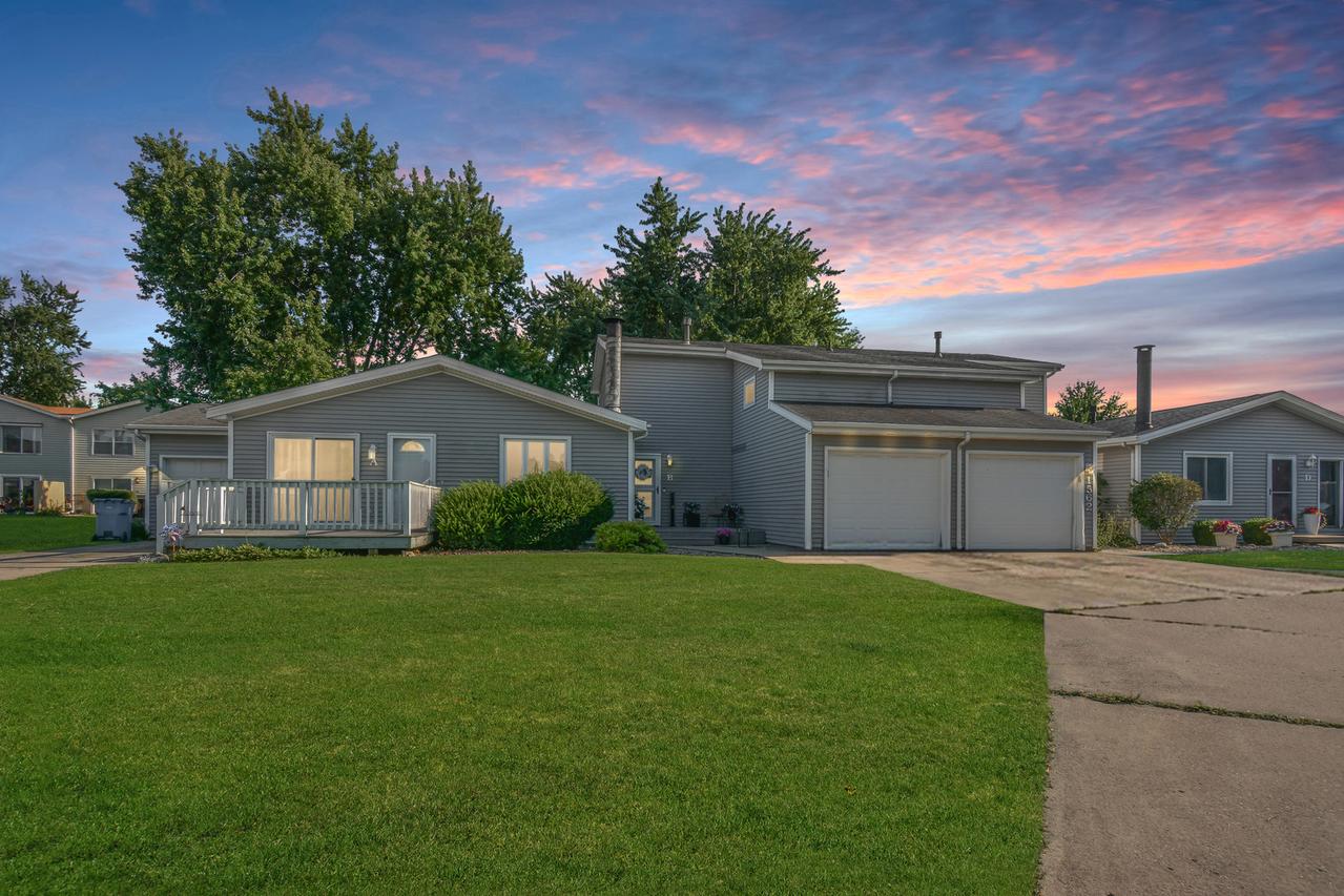 1562 Hunt Dr. #B, Normal, IL 61761