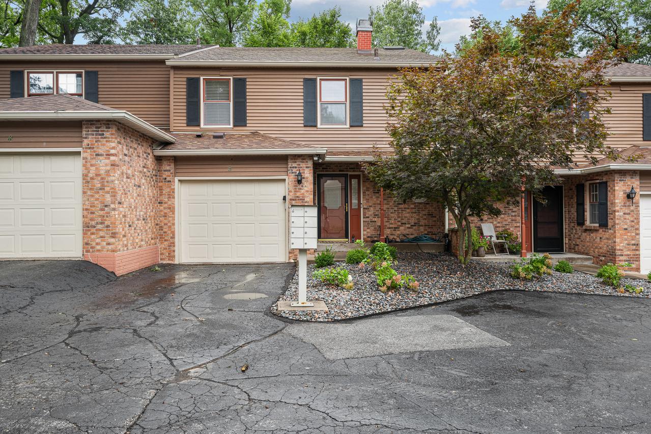 3620 38th St. #3, Rock Island, IL 61201