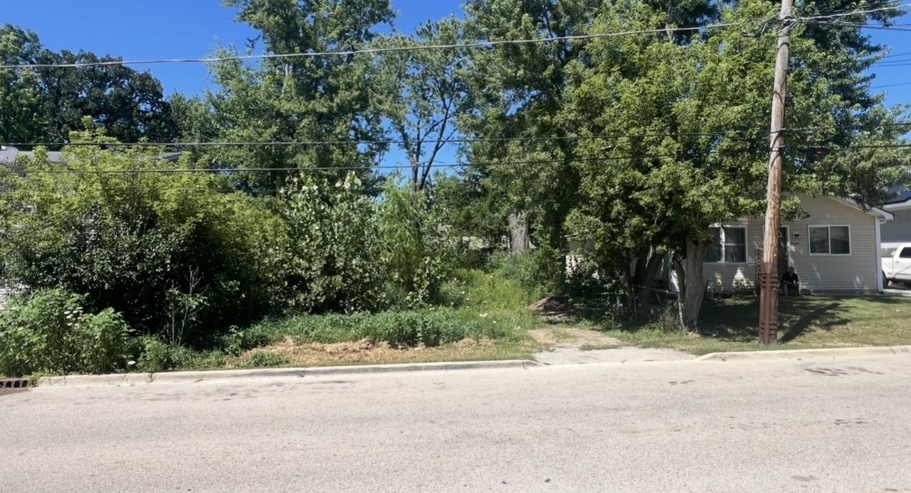24628 W Passavant Ave., Round Lake, IL 60073