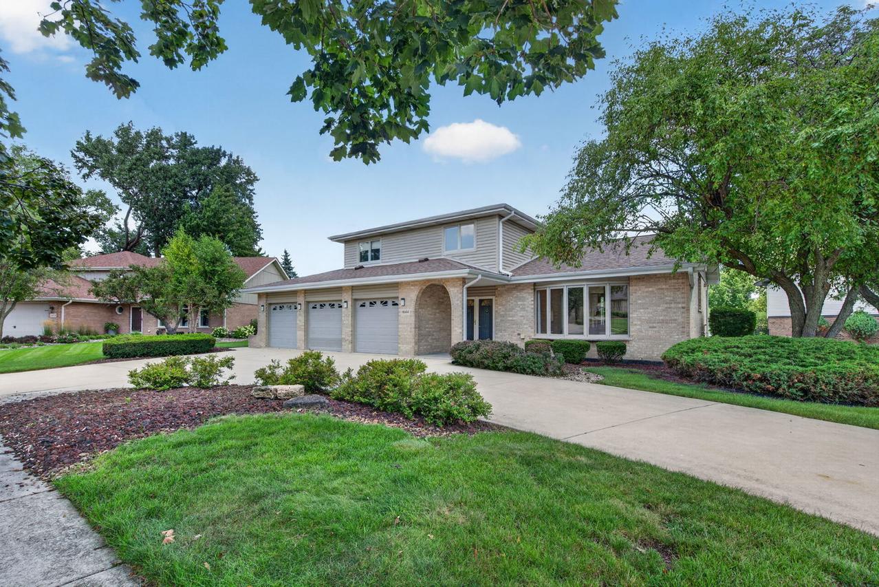 11644 Brookwood Dr., Orland Park, IL 60467