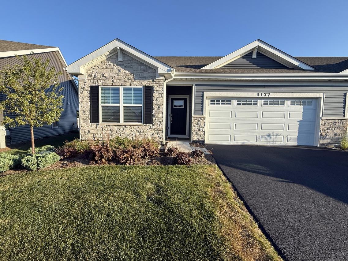 1177 Wood Lily Ln., Bartlett, IL 60103