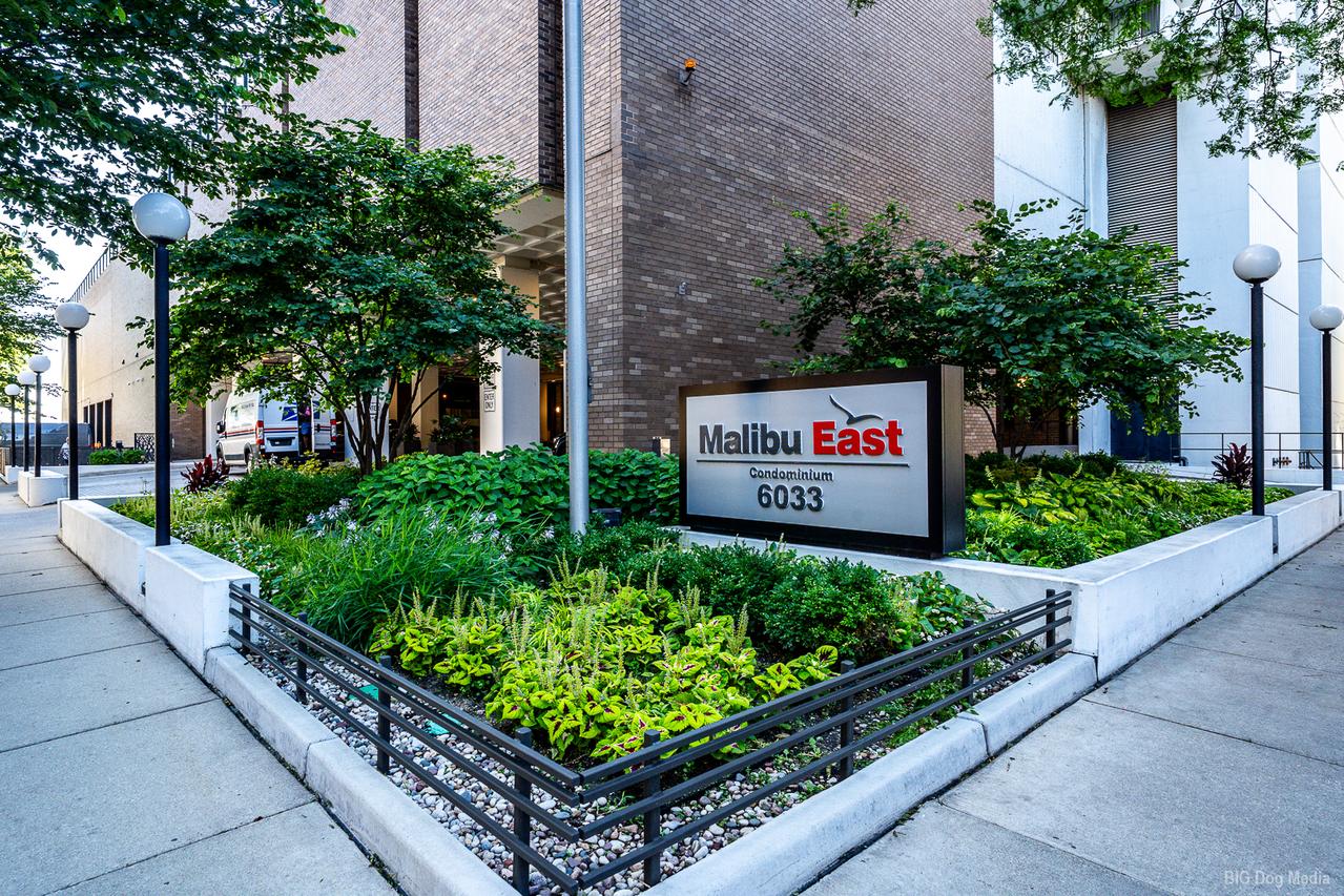 6033 N Sheridan Rd. #31M, Chicago, IL 60660