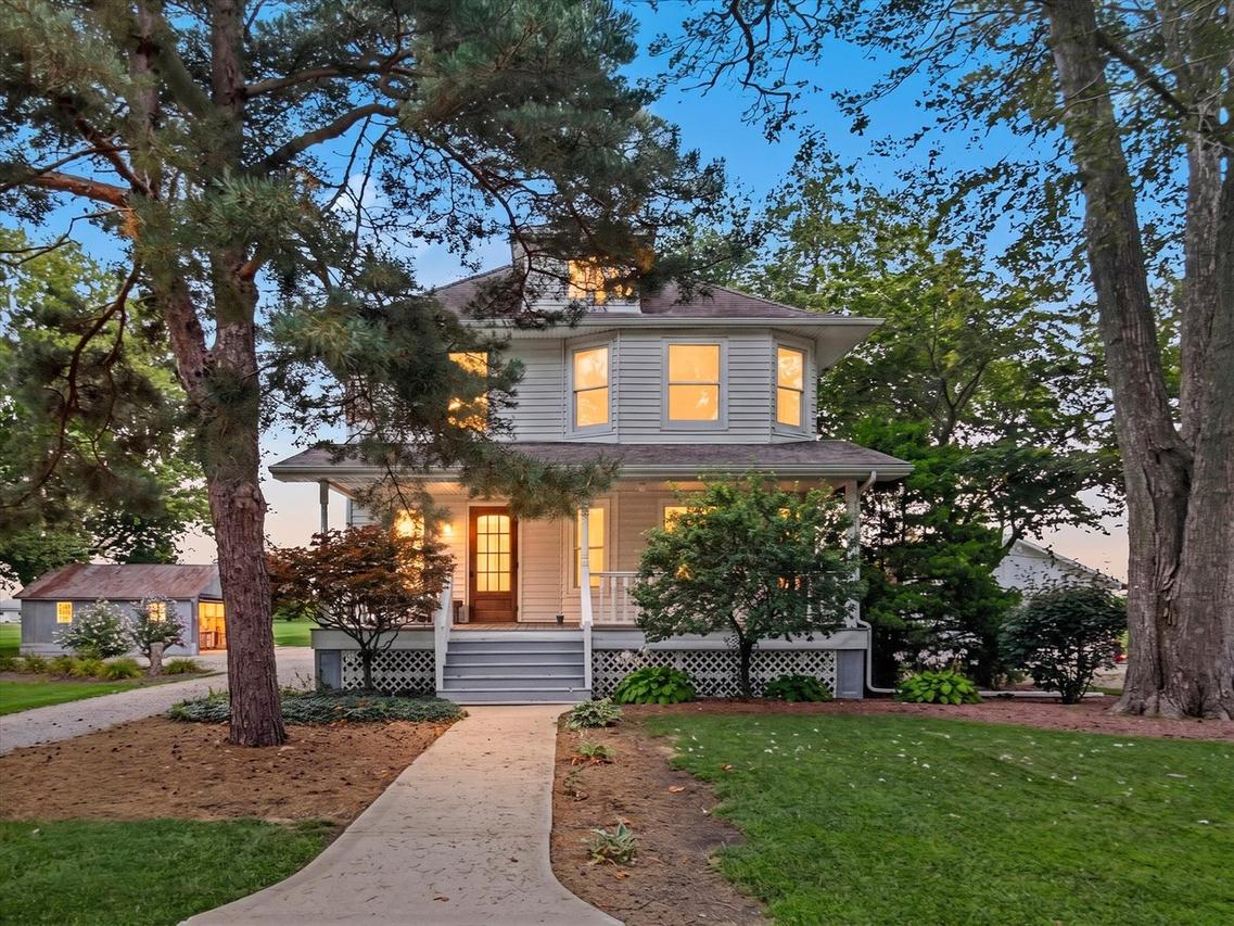 106 S Pine St., Buckley, IL 60918
