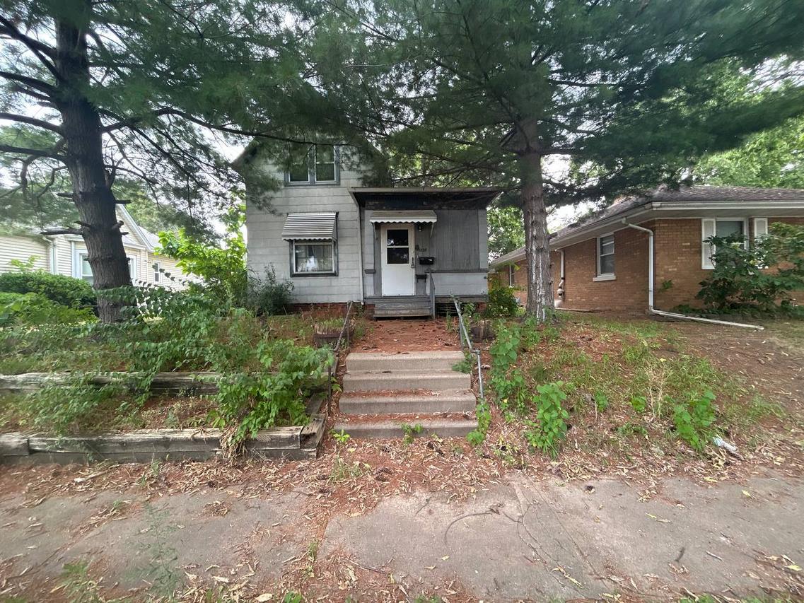 1220 S Capitol St., Pekin, IL 61554