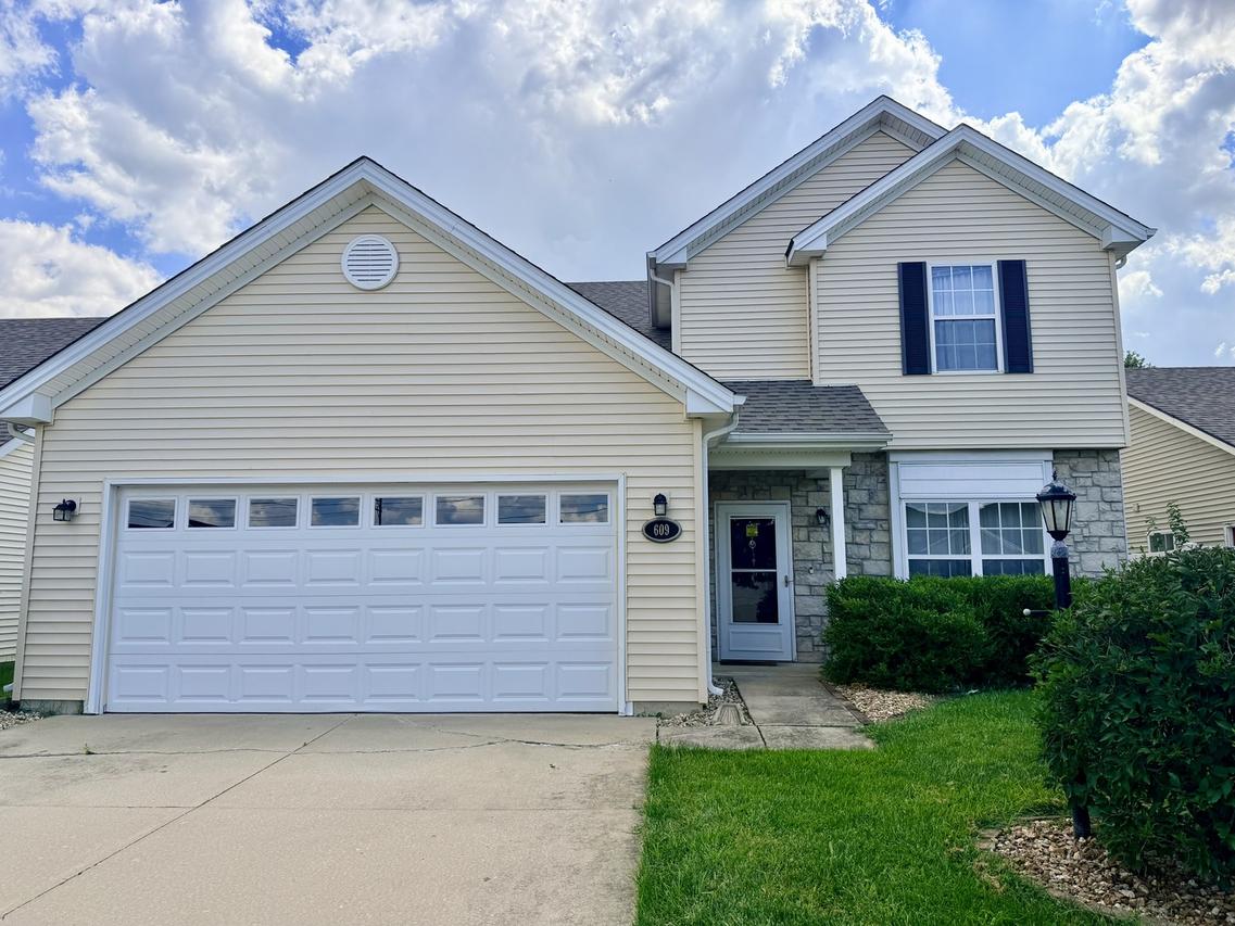 609 Lauterbur Ln., Champaign, IL 61822