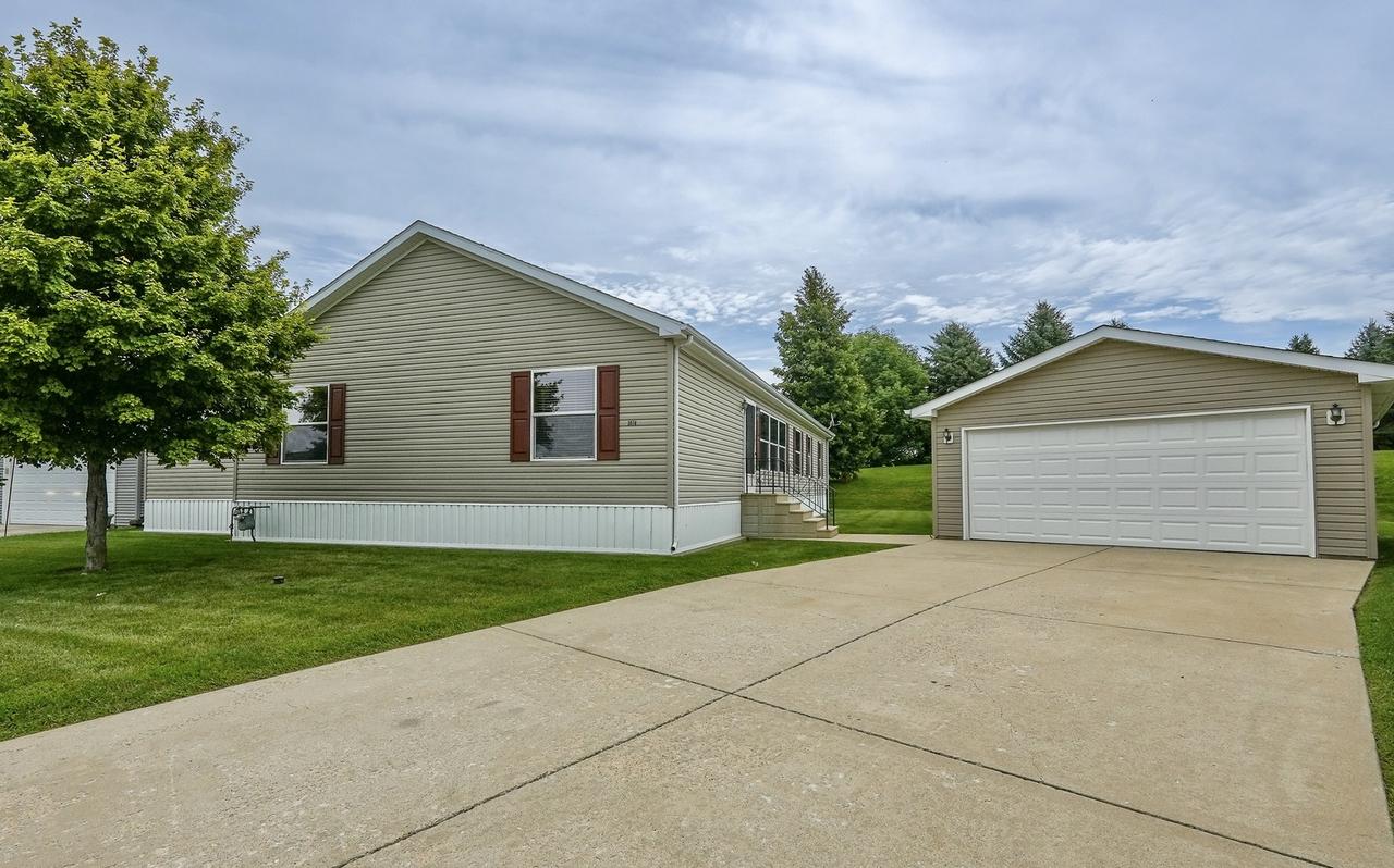 1078 Aspen Dr., Manteno, IL 60950