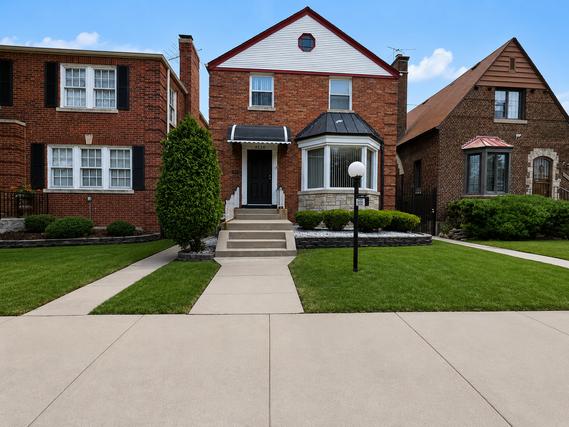 New Homes For Sale This Week That Attend Mann Elementary School: July 31st to August 6th