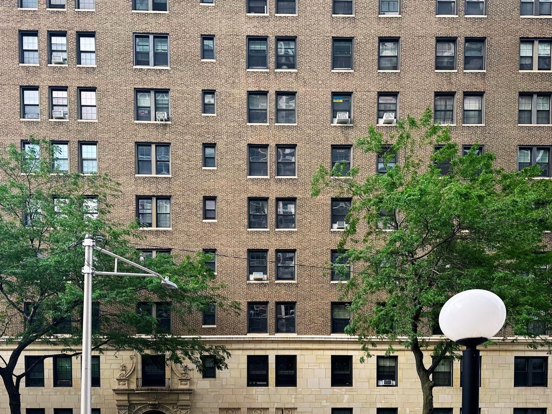6101 N Sheridan Rd. #14G, Chicago, IL 60660
