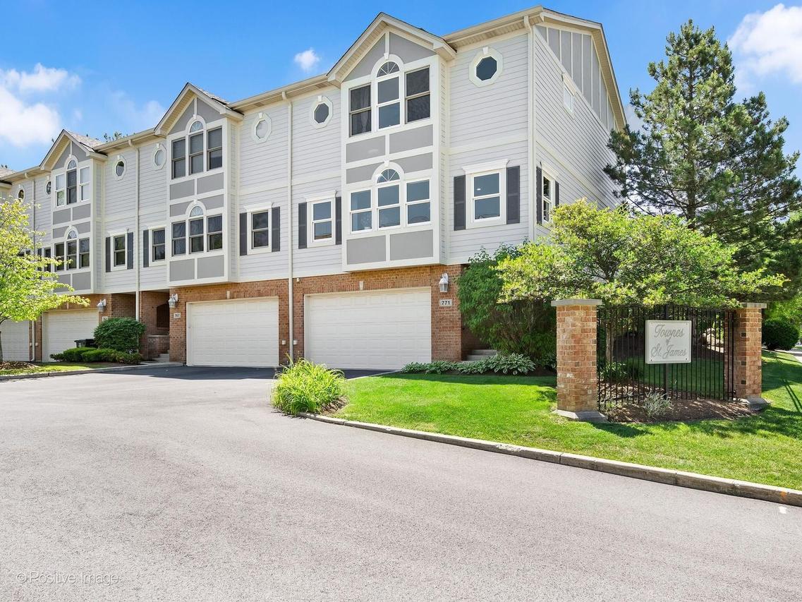 771 W Kristen Ct., Palatine, IL 60067