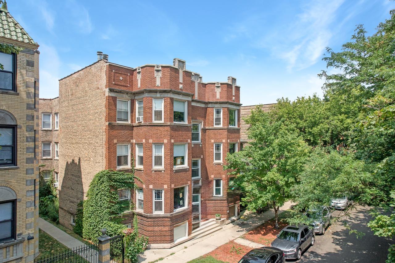 6816 N Lakewood Ave. #2, Chicago, IL 60626