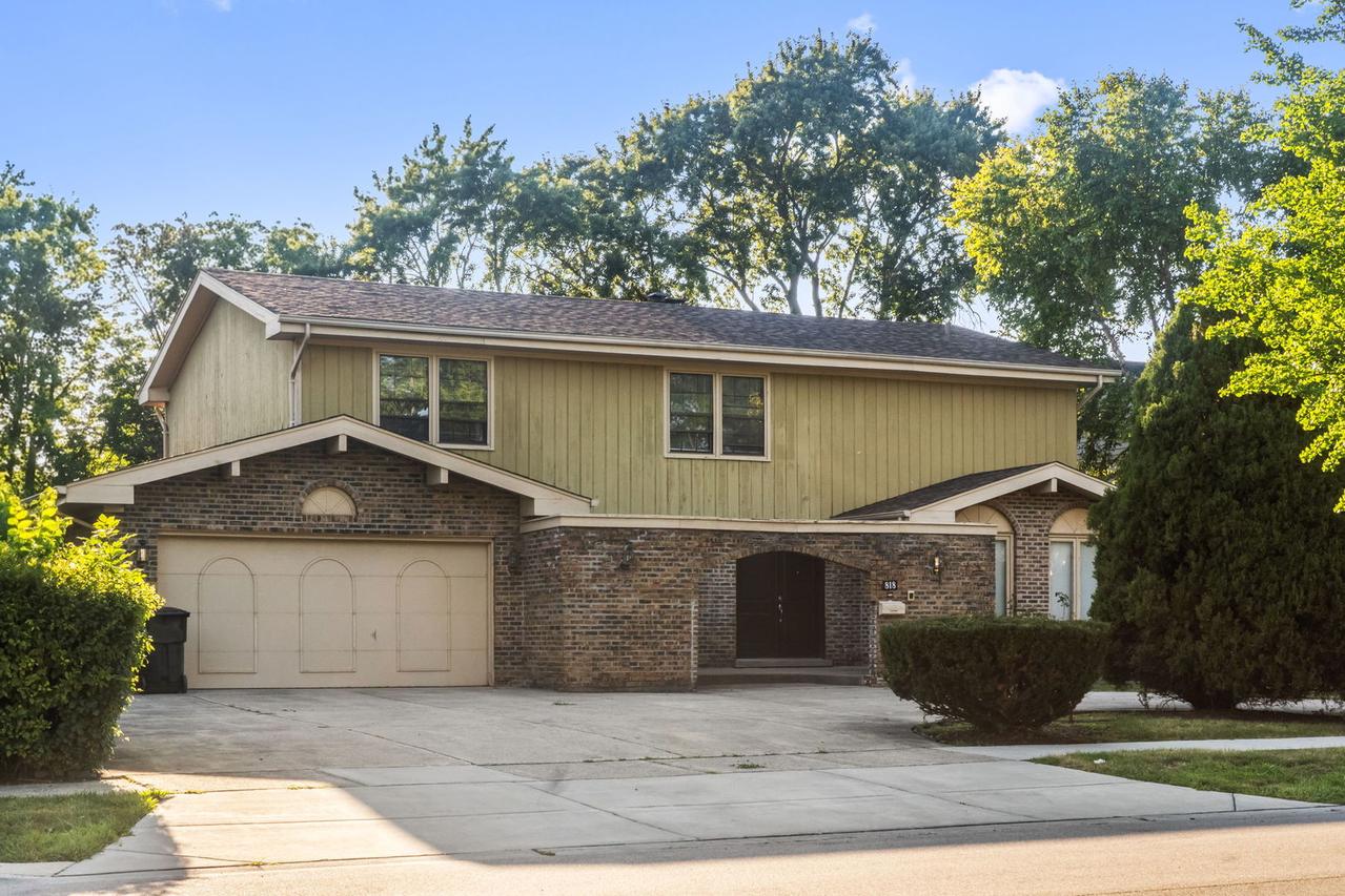 818 Prairie Lawn Rd., Glenview, IL 60025