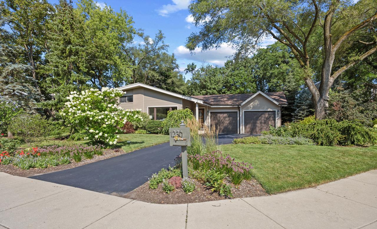 1230 Central Ave., Deerfield, IL 60015