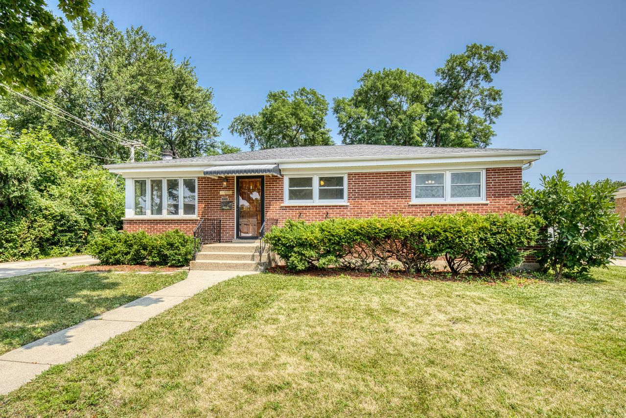 9331 Oriole Ave., Morton Grove, IL 60053