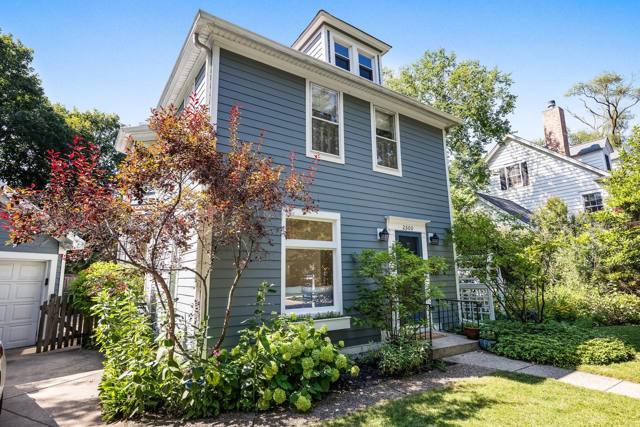 2500 Pioneer Rd., Evanston, IL 60201