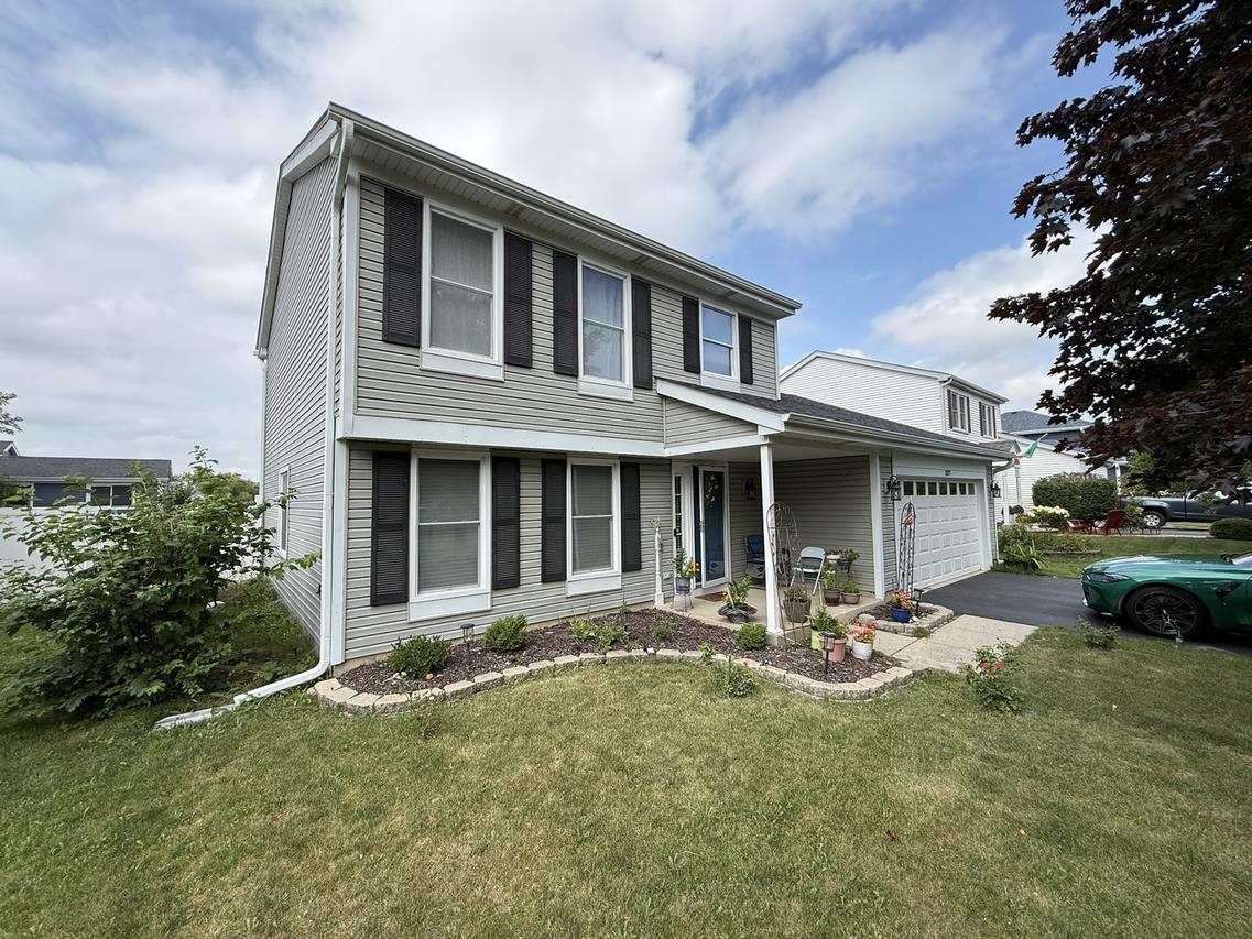 1577 Candlewood Dr., Crystal Lake, IL 60014