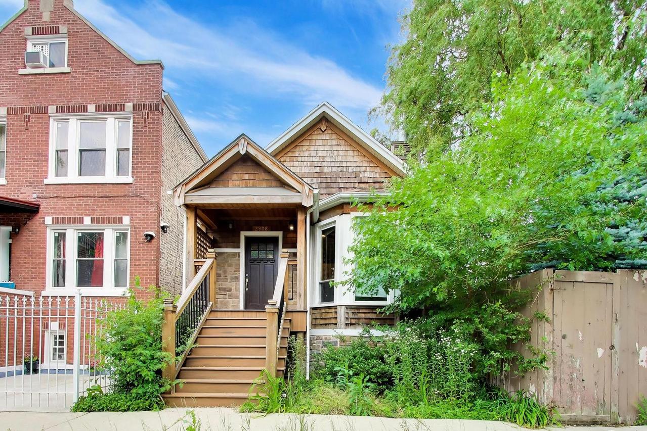 2908 W Pershing Rd., Chicago, IL 60632