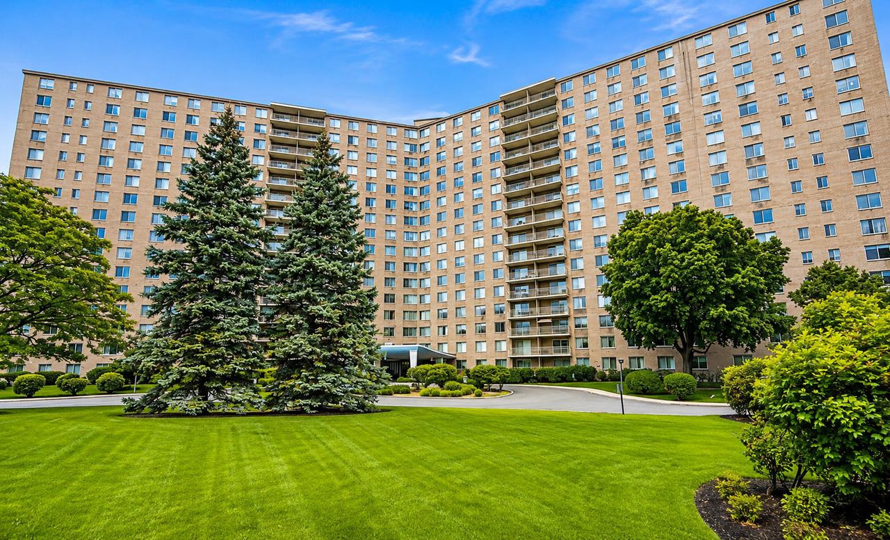[Address Hidden by Seller], Chicago, IL 60645