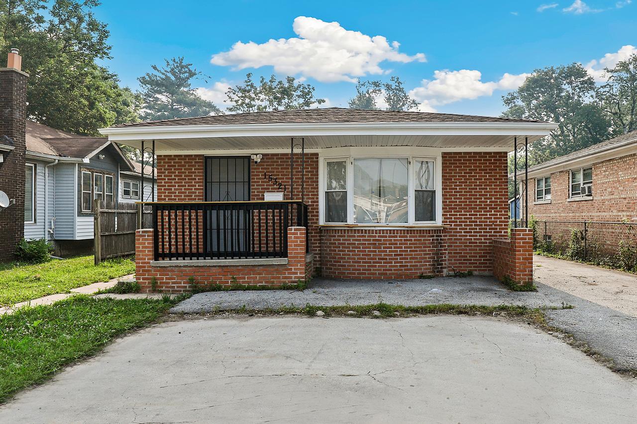 15321 Lincoln Ave., Harvey, IL 60426