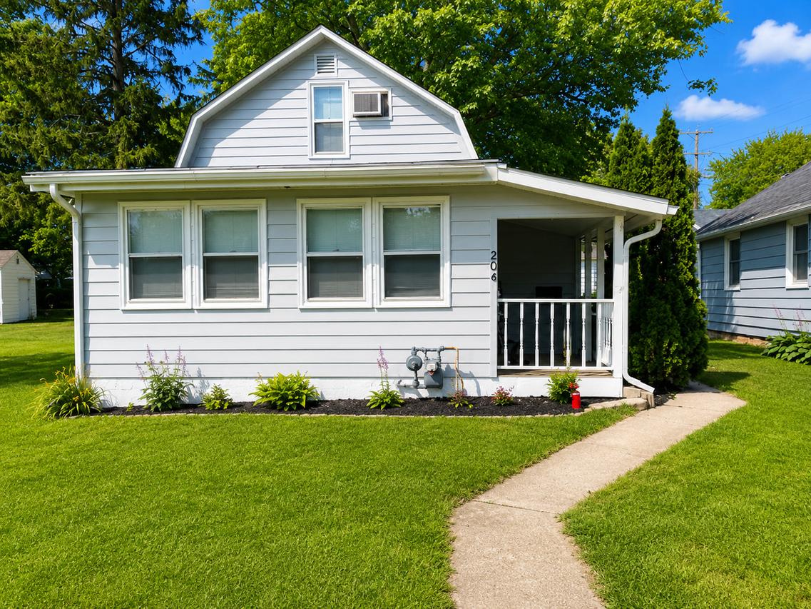 204 16th Ave., Sterling, IL 61081
